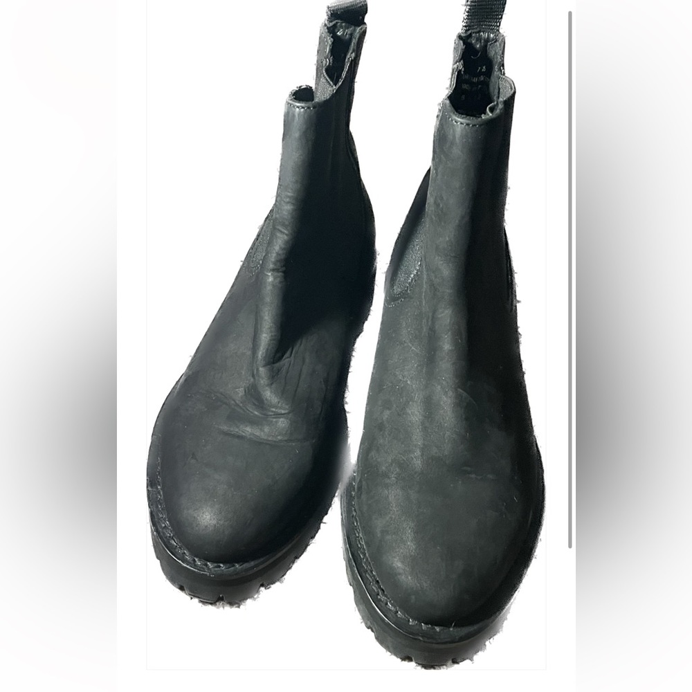 Black Boots